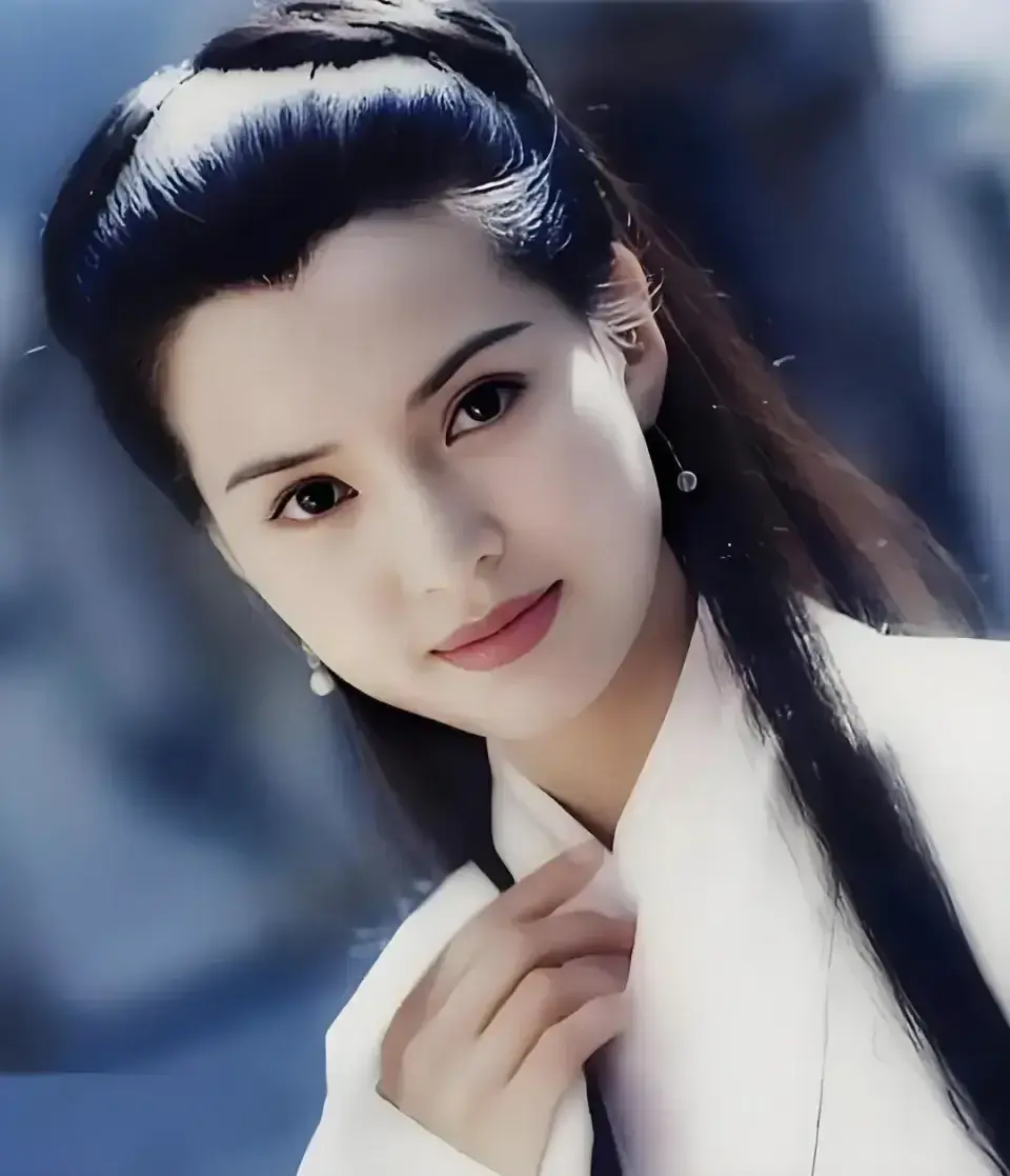 李若彤和李雯雯穿馬面裙同框
