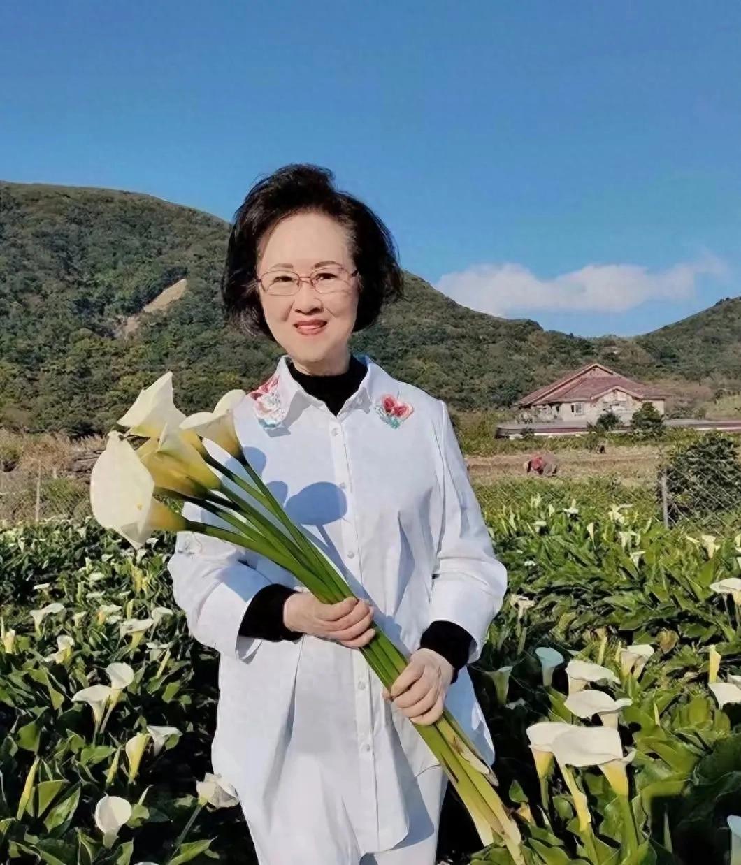 瓊瑤離世前晚與家人共進晚餐