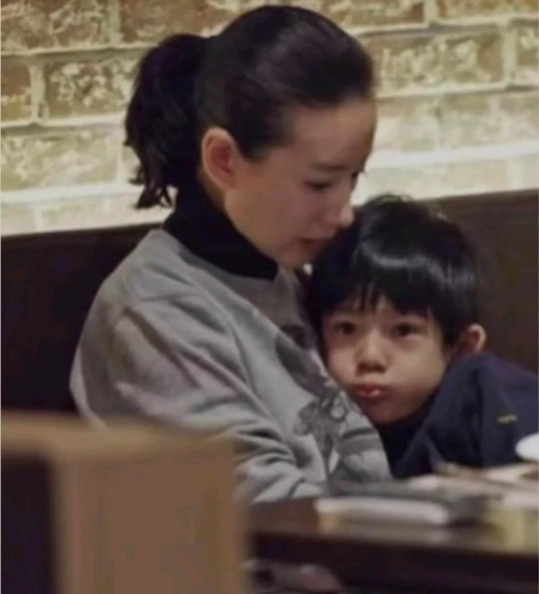 曝董潔為兒子崩潰迷失自我
