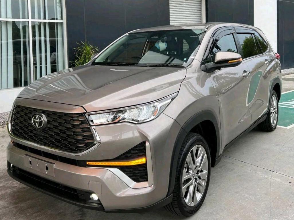 外觀酷似漢蘭達(dá),TOYOTA入門級(jí)7座SUV駕臨