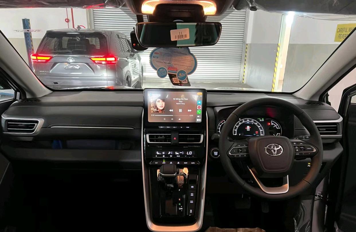 外觀酷似漢蘭達(dá),TOYOTA入門級(jí)7座SUV駕臨