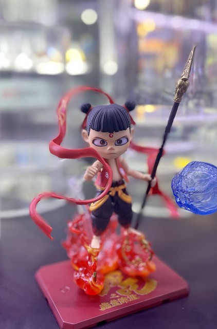 原來哪吒是愛穿束腳褲的體育生