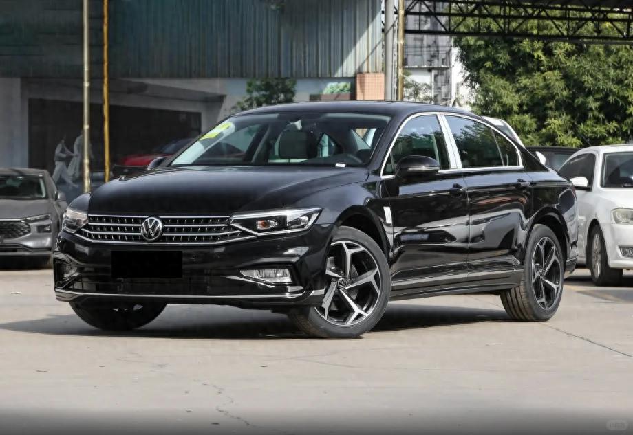 探店邁騰眾享款 280TSI 豪華型:大空間帶來大享受?