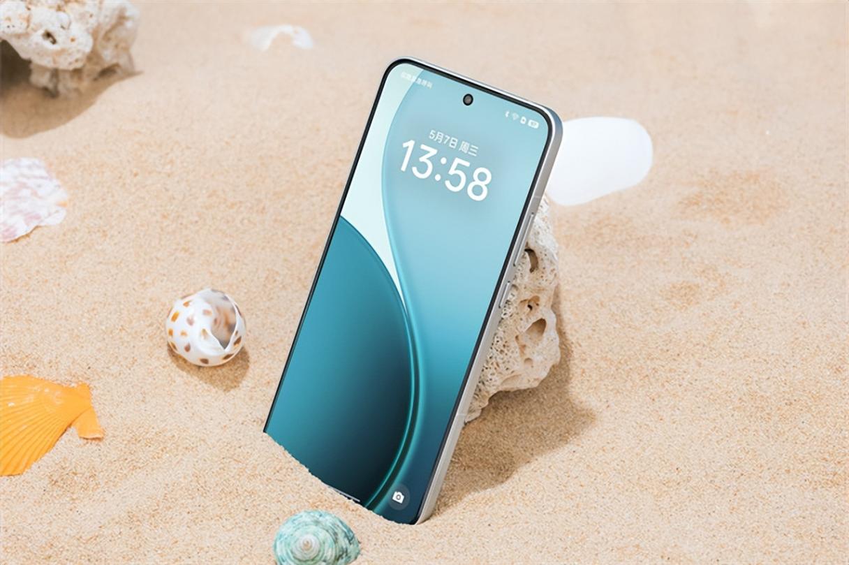 更大更沉浸 OPPO Reno14 Pro旗艦同源屏