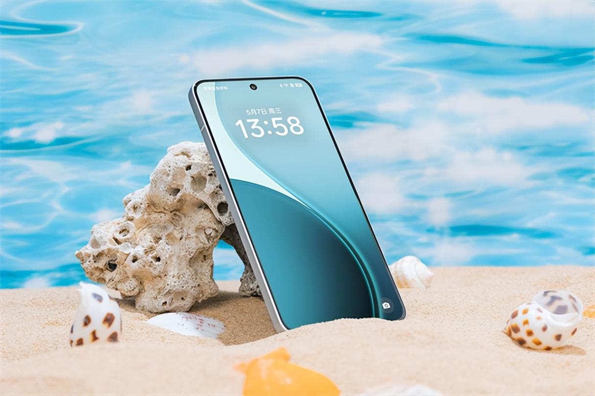 更大更沉浸 OPPO Reno14 Pro旗艦同源屏