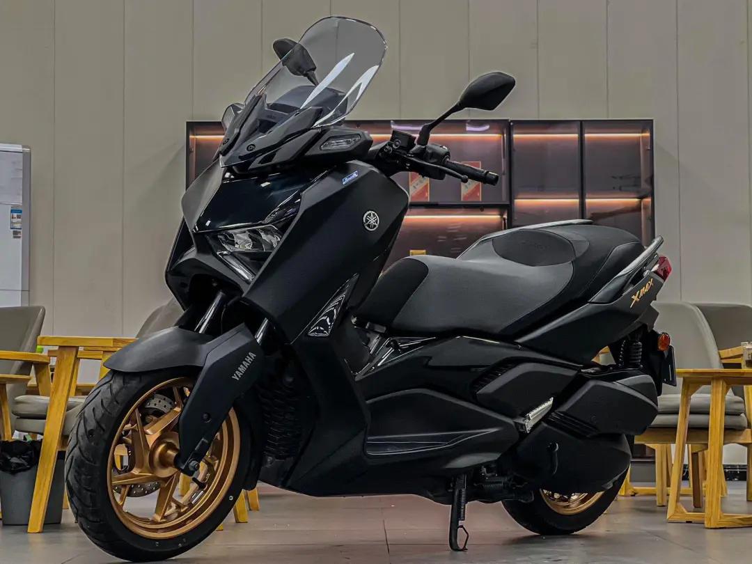 雅馬哈XMAX300和本田佛沙350終于挺不住,部分經銷商已降到3萬多
