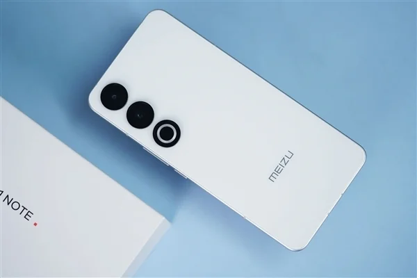 網友問是否有魅族22 Pro CEO黃質潘：目前22就是Pro